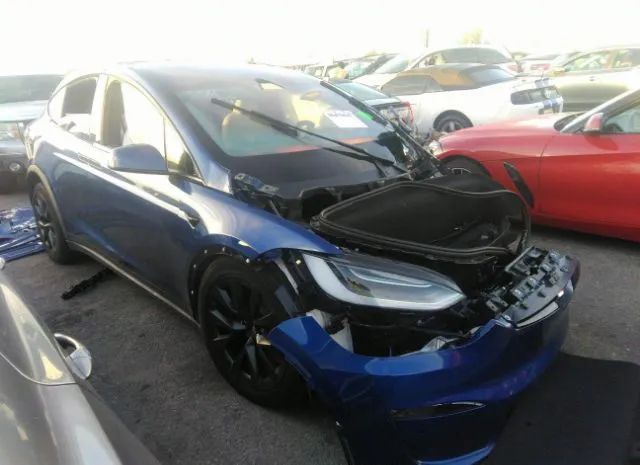 Tesla Model x (2022)