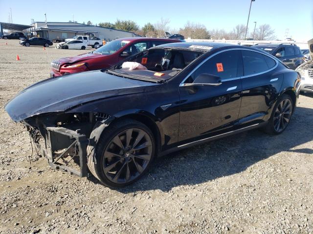 Tesla Model s (2015)