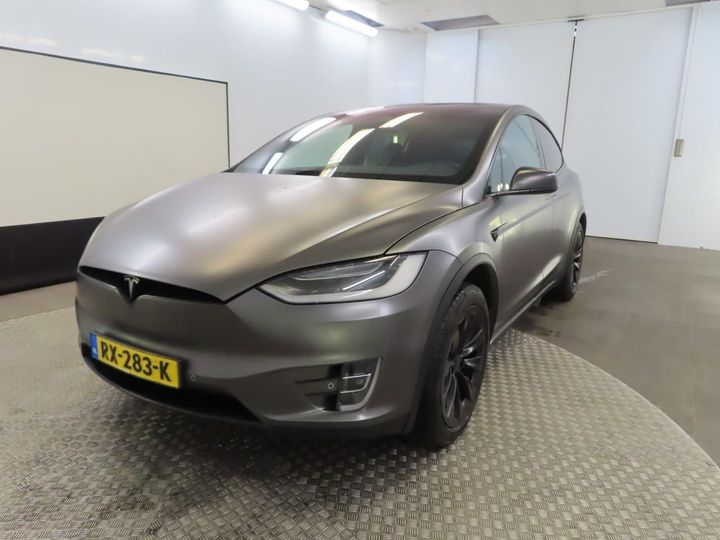 Tesla Model x (2018)