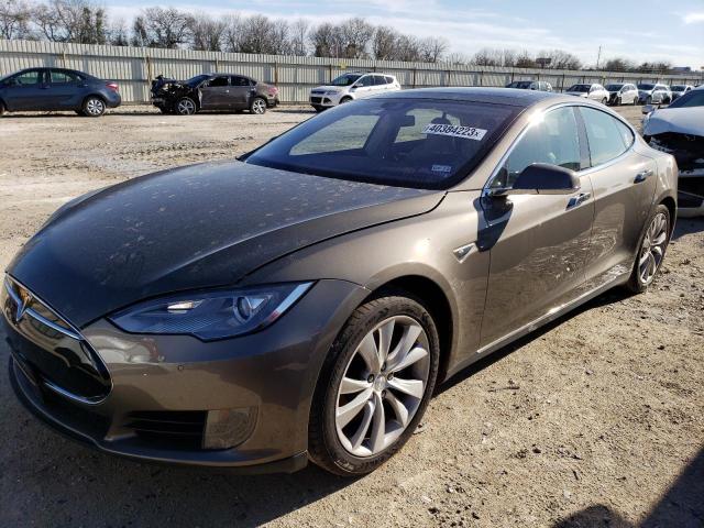 Tesla Model s (2016)