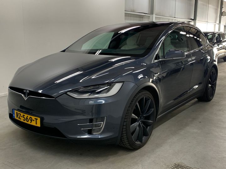 Tesla Model x (2018)