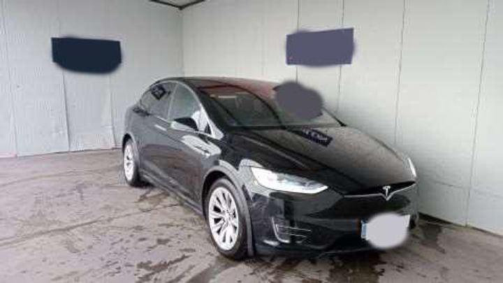 Tesla Model x (2017)