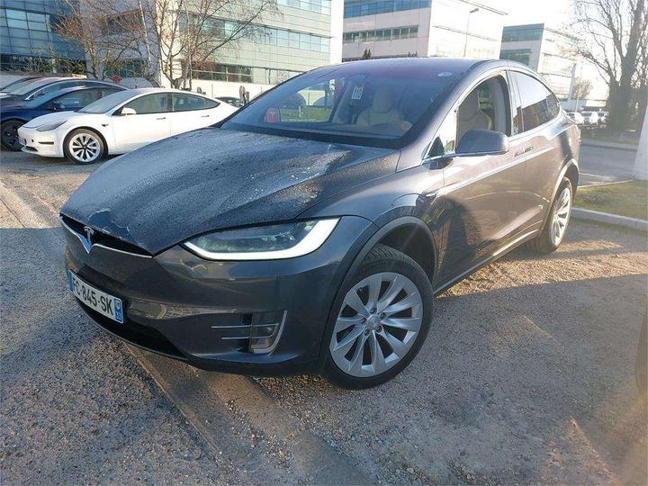 Tesla Model x (2018)