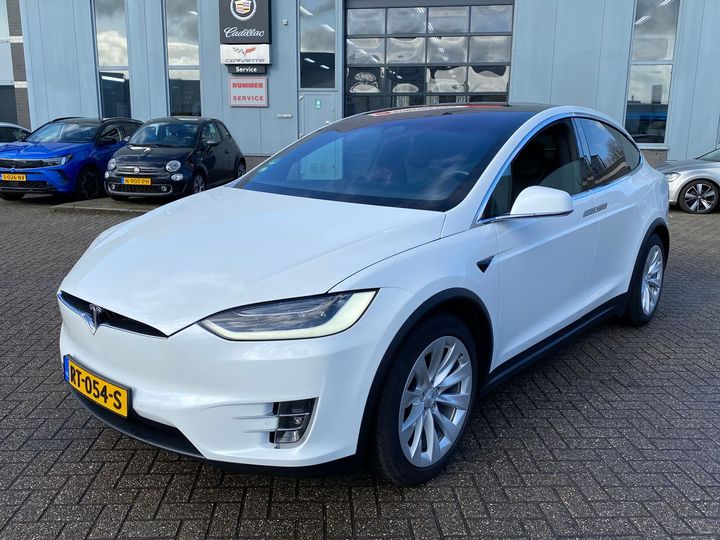 Tesla Model x (2018)