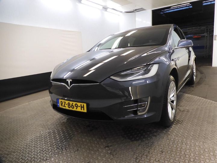 Tesla Model x (2018)