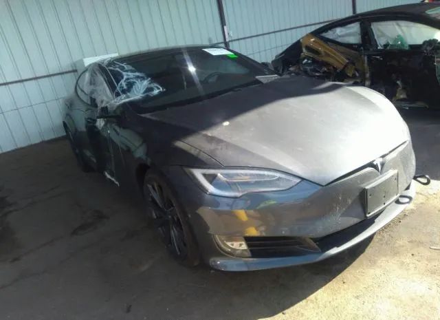 Tesla Model s (2020)