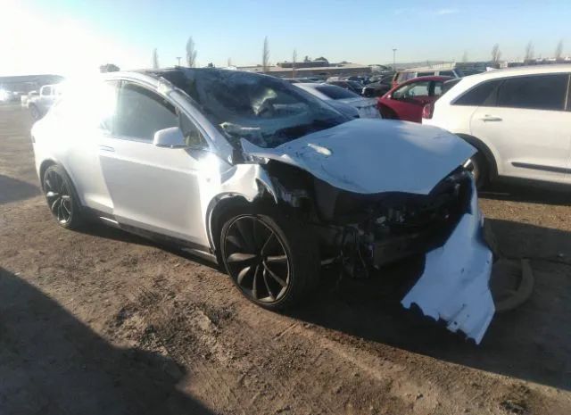 Tesla Model x (2016)