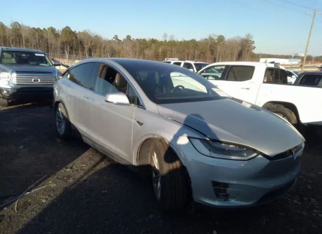 Tesla Model x (2016)