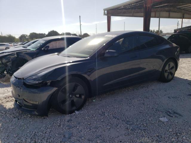 Tesla Model 3 (2022)