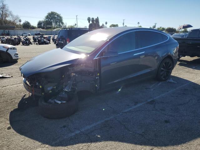Tesla Model x (2020)