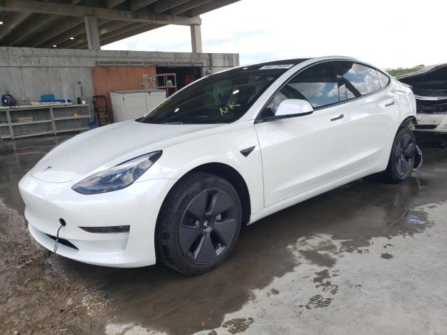 Tesla Model 3 (2022)
