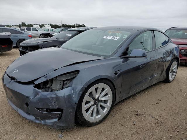Tesla Model 3 (2022)