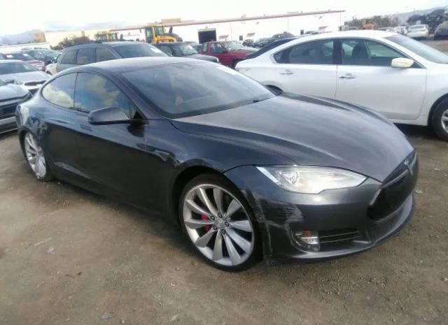 Tesla Model s (2015)