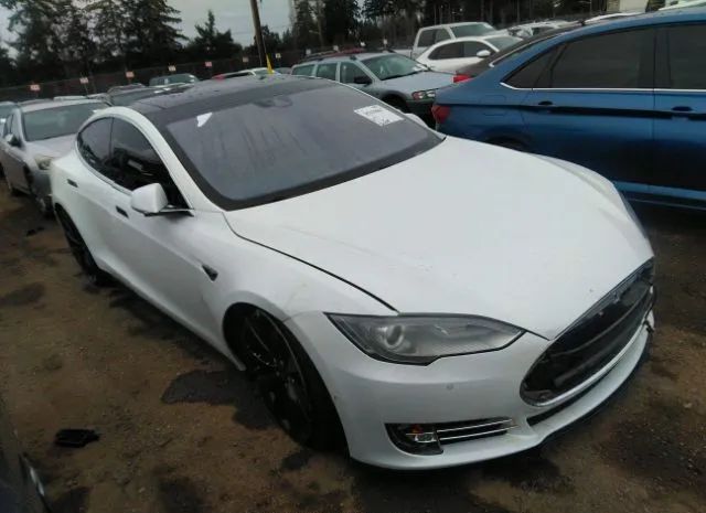 Tesla Model s (2016)