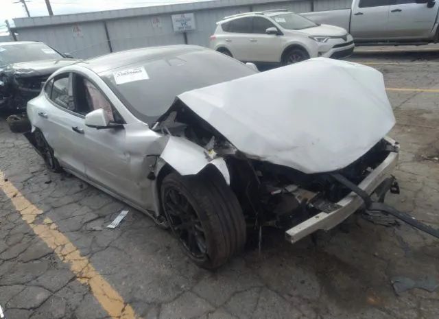 Tesla Model s (2021)