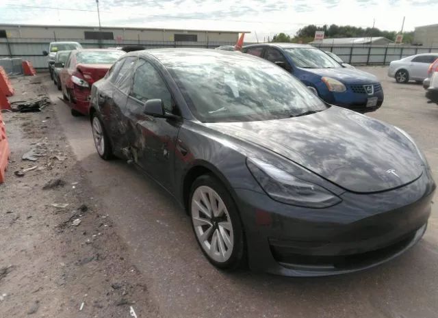 Tesla Model 3 (2022)