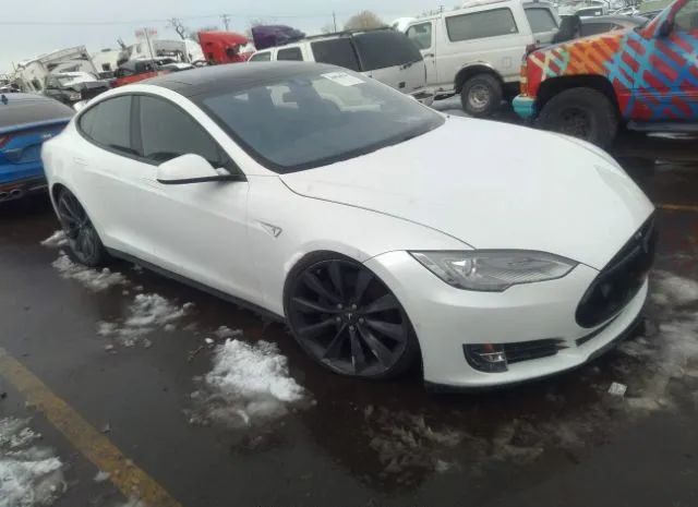 Tesla Model s (2015)