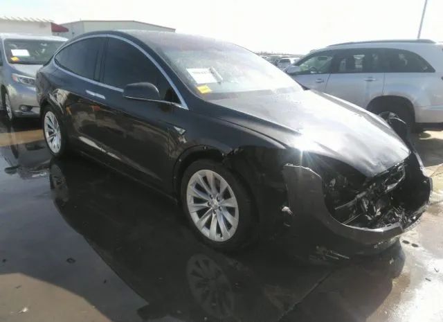 Tesla Model x (2016)