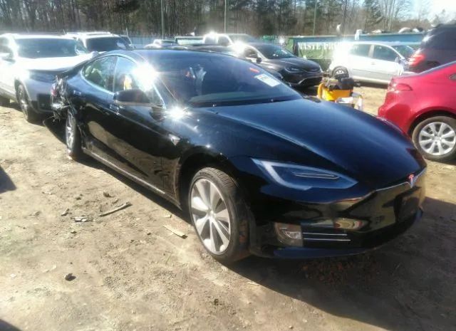 Tesla Model s (2021)
