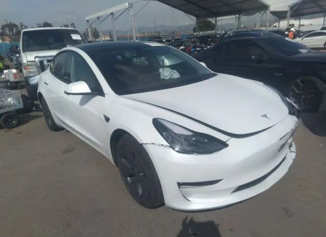 Tesla Model 3 (2022)