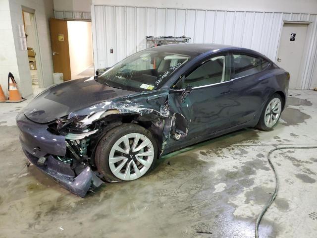 Tesla Model 3 (2022)