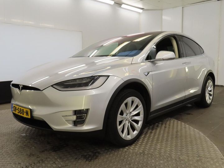 Tesla Model x (2018)
