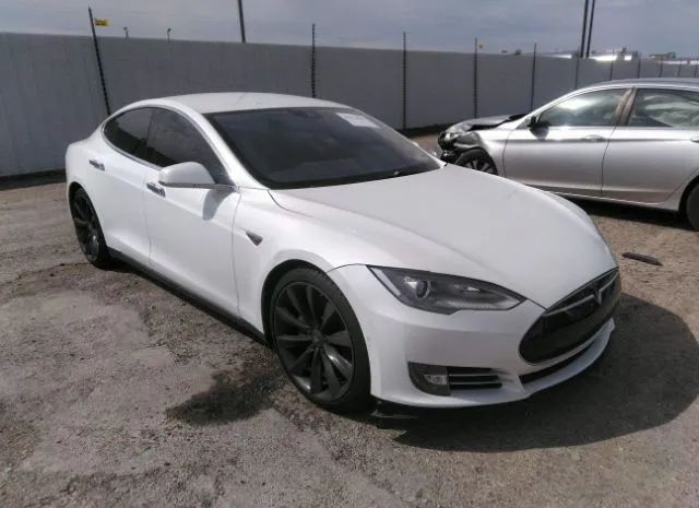 Tesla Model s (2015)