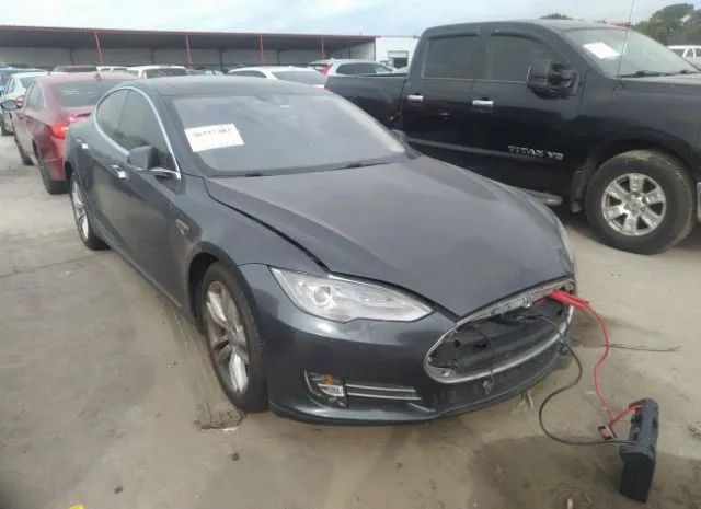 Tesla Model s (2015)