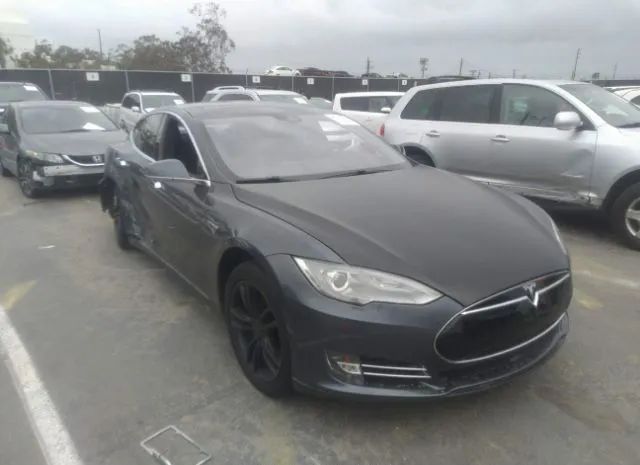 Tesla Model s (2015)