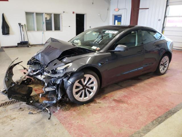 Tesla Model 3 (2022)