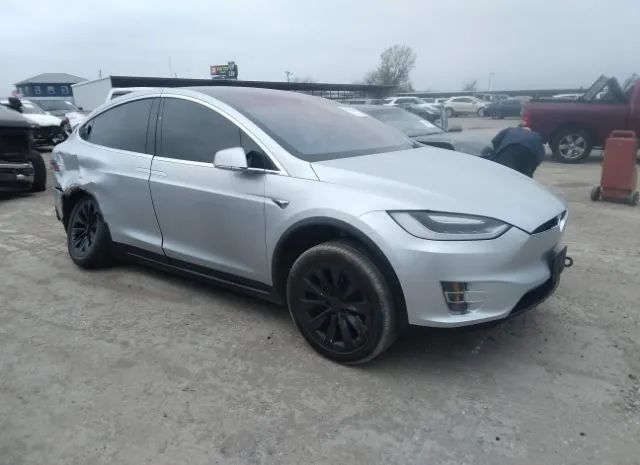 Tesla Model x (2017)