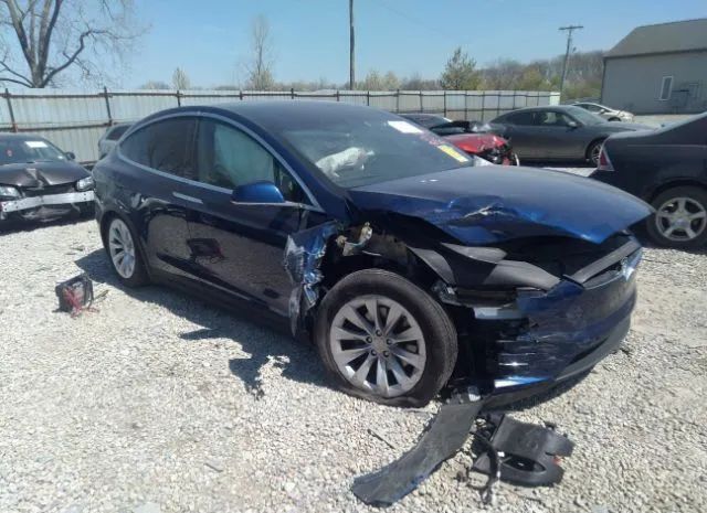 Tesla Model x (2020)