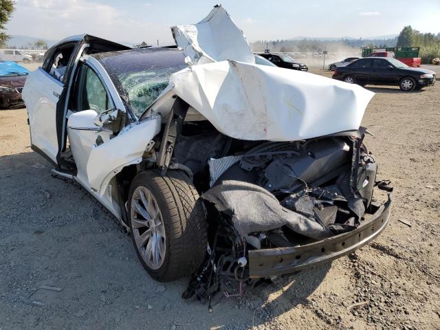 Tesla Model x (2020)