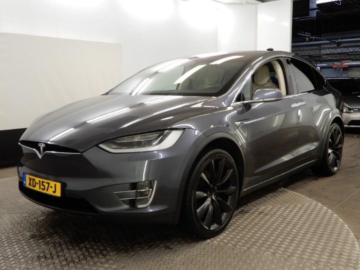 Tesla Model x (2018)