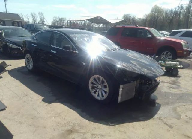 Tesla Model s (2017)