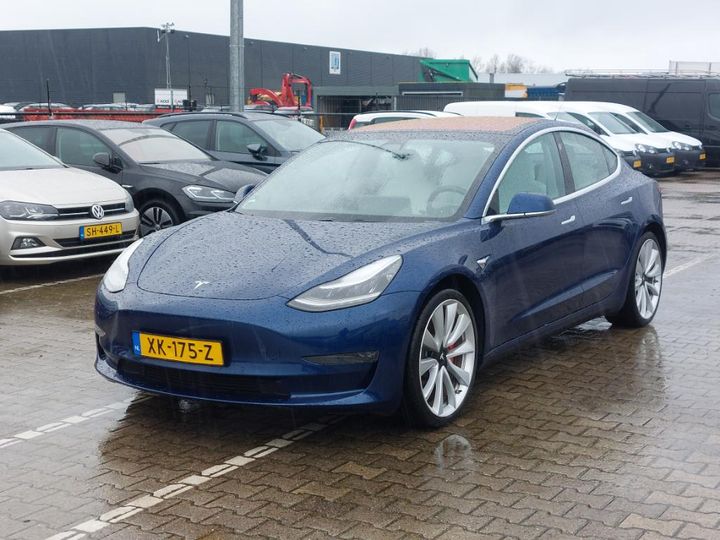 Tesla Model (2019)