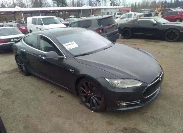 Tesla Model s (2015)