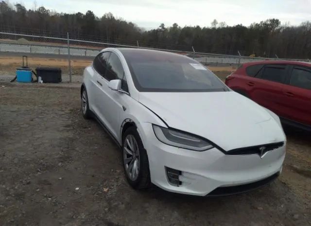 Tesla Model x (2016)