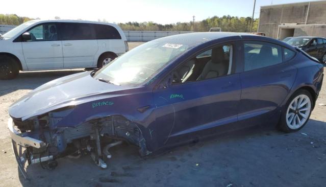 Tesla Model 3 (2022)