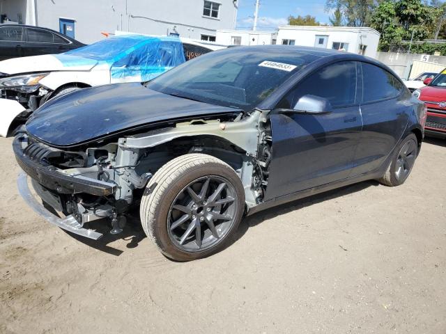 Tesla Model 3 (2022)