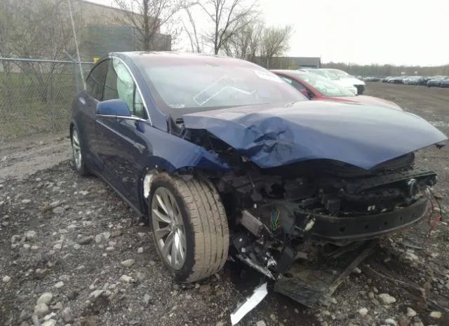 Tesla Model x (2016)