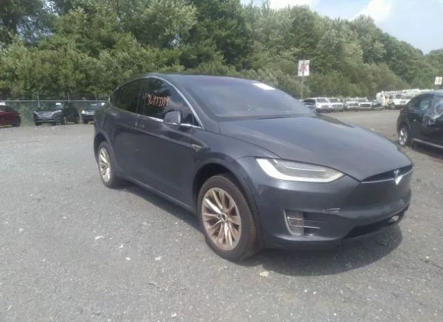 Tesla Model x (2016)