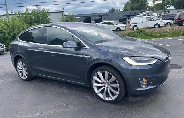 Tesla Model x (2016)