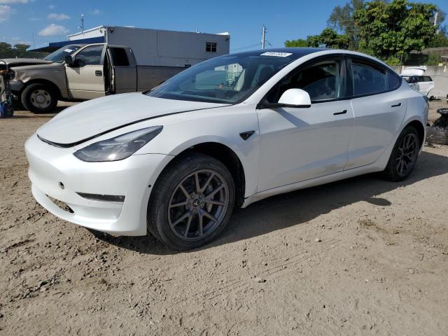 Tesla Model 3 (2021)