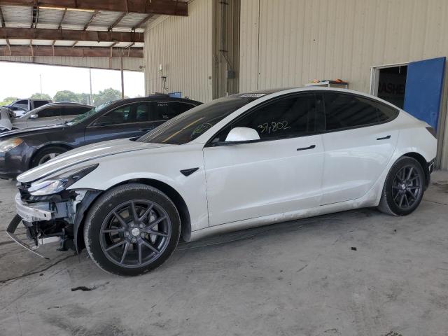 Tesla Model 3 (2022)