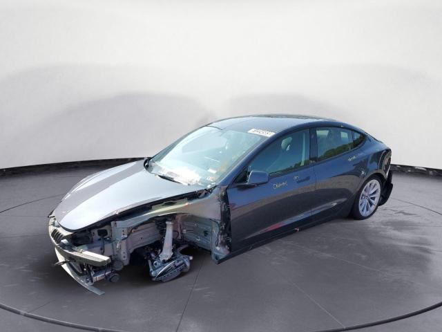 Tesla Model 3 (2023)