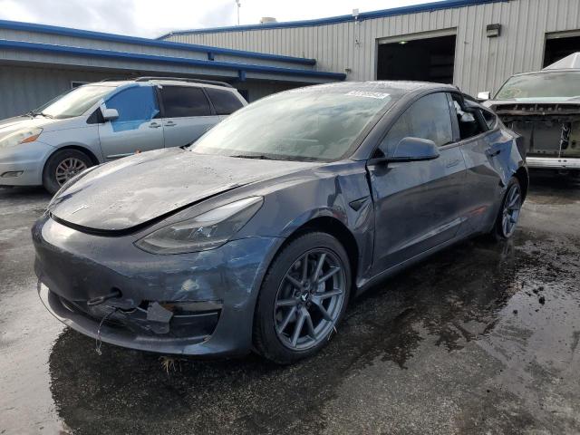 Tesla Model 3 (2022)