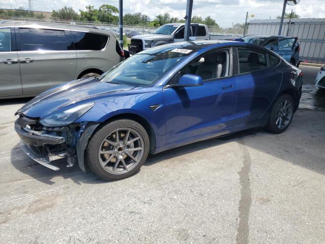 Tesla Model 3 (2021)