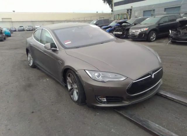 Tesla Model s (2015)