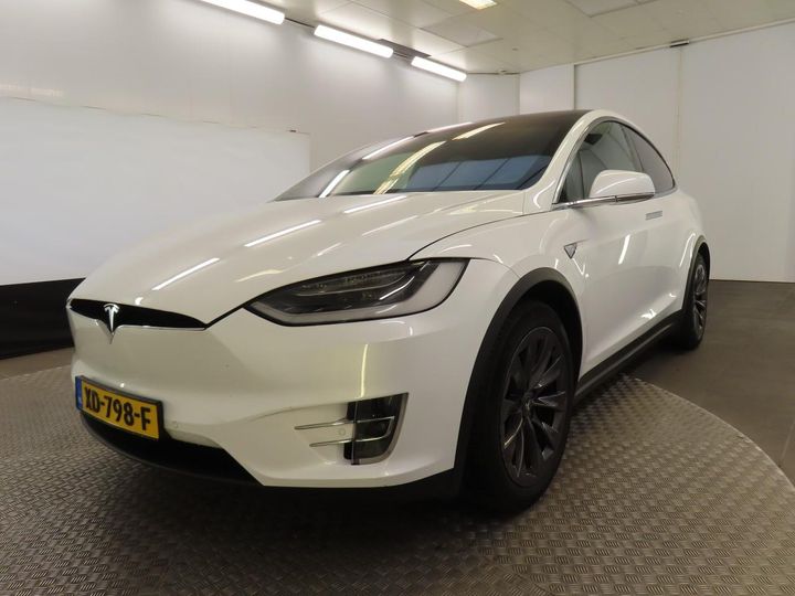 Tesla Model x (2018)